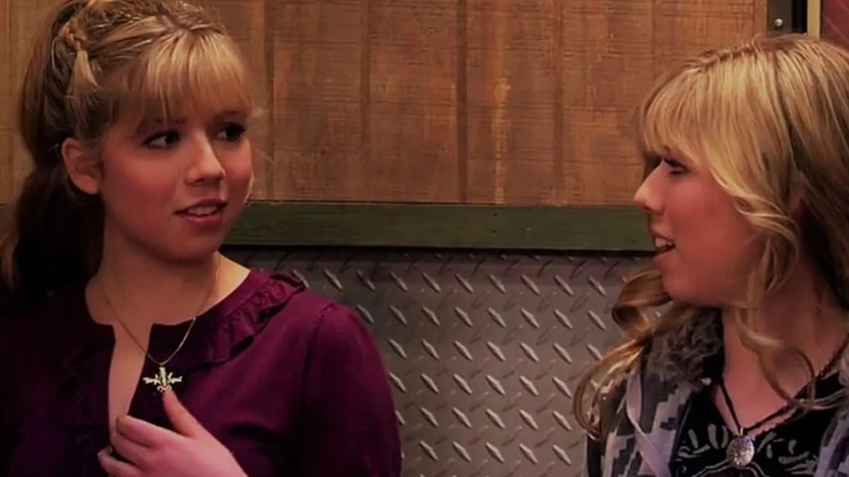 Does Jennette McCurdy have a twin in real life